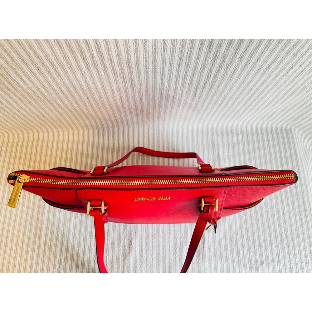 Michael Kors Charlotte Large Tote Vibrant Red Durable Saffiano Leather Handbag - Picture 9 of 12